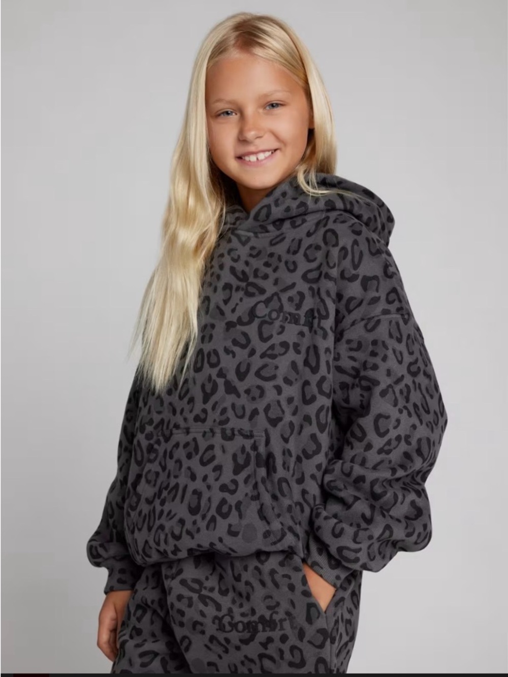 COMFRT- panther minimalist hoodie